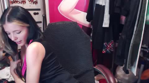 ValeriaXKiss online show from 12/15/24, 07:10
