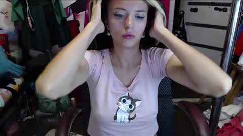 ValeriaXKiss online show from 09/30/25, 08:14