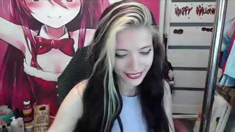 Snapshot of valeriaxkiss chatting on 05/05/26, 02:36 ValeriaXKiss online show from 05/05/26, 02:36