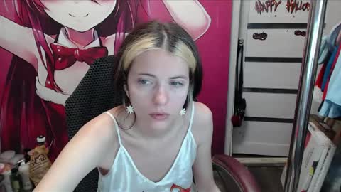 Snapshot of valeriaxkiss chatting on 05/14/26, 12:50 ValeriaXKiss online show from 05/14/26, 12:50