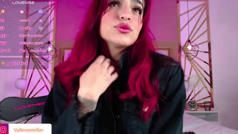 Snapshot of valerie__miller_ chatting on 05/01/26, 12:32 Valerie online show from 05/01/26, 12:32