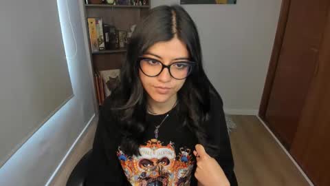 Val  online show from 12/19/25, 04:03