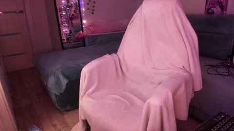 Lera online show from 10/22/25, 06:29