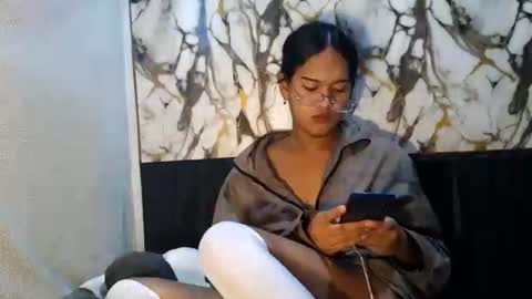 Snapshot of valerie_lure chatting on 06/18/26, 10:36 addy online show from 06/18/26, 10:36