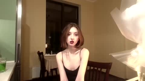 Snapshot of valerie_mooon chatting on 02/14/25, 08:37 Kristi moony online show from 02/14/25, 08:37