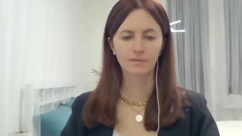 valerie_rose777 online show from 12/30/24, 07:42
