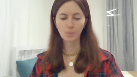 valerie_rose777 online show from 01/01/25, 05:11