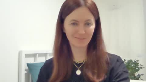 valerie_rose777 online show from 02/09/25, 07:09