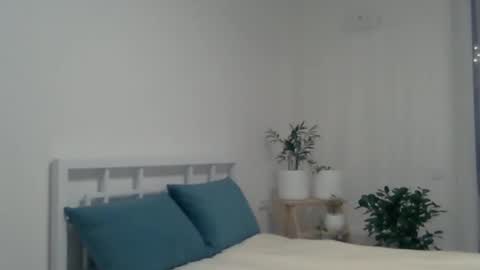 valerie_rose777 online show from 02/16/25, 06:54