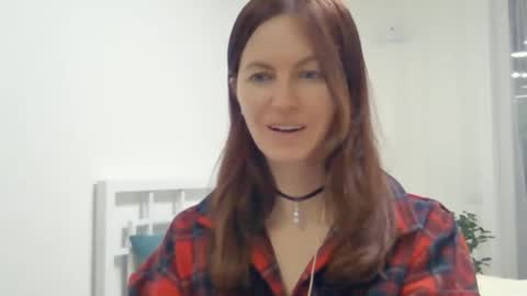 valerie_rose777 online show from 02/18/25, 07:41