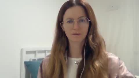 valerie_rose777 online show from 10/11/25, 07:34