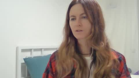 valerie_rose777 online show from 11/09/25, 07:56