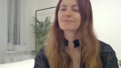 valerie_rose777 online show from 12/20/25, 08:27