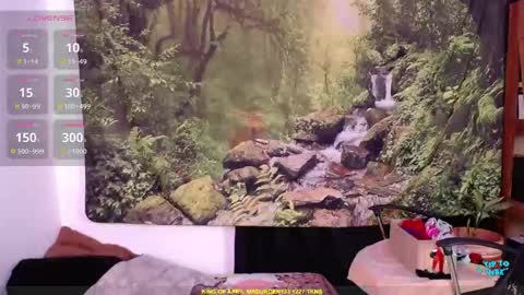 Valerie online show from 04/24/26, 08:39