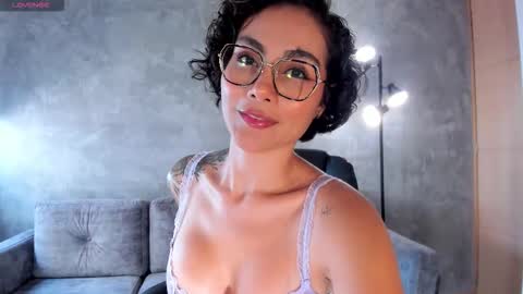  call me Val  online show from 01/09/26, 04:43