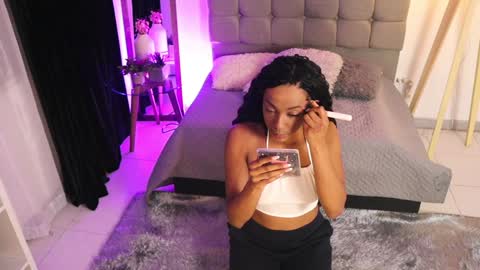 Snapshot of valeriebony chatting on 01/06/25, 03:42 Valerie Style3 online show from 01/06/25, 03:42