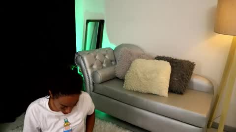 Snapshot of valeriebony chatting on 09/19/25, 04:14 Valerie Style3 online show from 09/19/25, 04:14