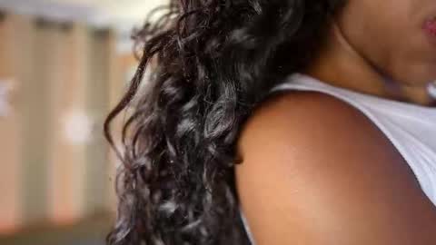 Snapshot of valeriebony chatting on 12/04/25, 04:00 Valerie Style3 online show from 12/04/25, 04:00