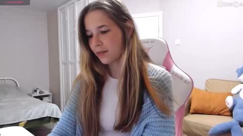 Valerie online show from 09/08/25, 10:09