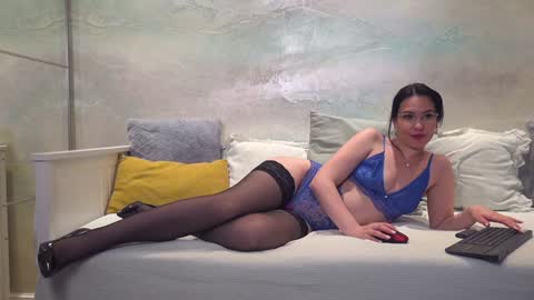 Valerie online show from 01/16/25, 05:44