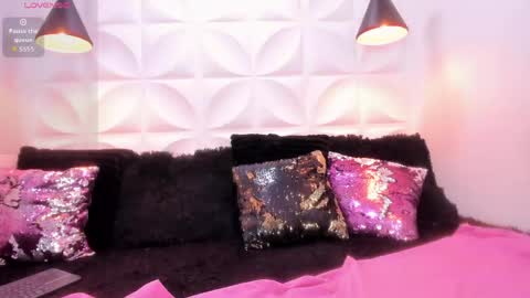 valerie online show from 04/22/26, 08:32