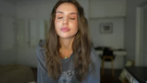 Valerie online show from 09/10/25, 01:49