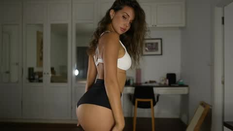 Valerie online show from 11/26/25, 12:44