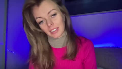 Snapshot of valerieluvsugar chatting on 12/15/24, 09:31 Valerie online show from 12/15/24, 09:31