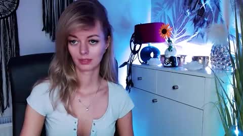 Snapshot of valerieluvsugar chatting on 02/27/25, 10:59 Valerie online show from 02/27/25, 10:59