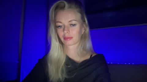 Snapshot of valerieluvsugar chatting on 10/09/25, 06:17 Valerie online show from 10/09/25, 06:17