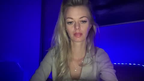 Snapshot of valerieluvsugar chatting on 11/26/25, 09:32 Valerie online show from 11/26/25, 09:32