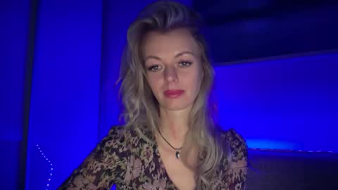 Snapshot of valerieluvsugar chatting on 02/16/26, 03:52 Valerie online show from 02/16/26, 03:52