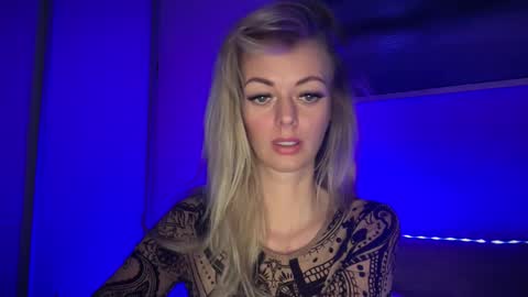 Snapshot of valerieluvsugar chatting on 02/20/26, 03:34 Valerie online show from 02/20/26, 03:34