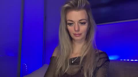 Valerie  online show from 03/25/26, 08:37