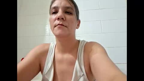 ValerieRayne online show from 01/06/26, 04:49