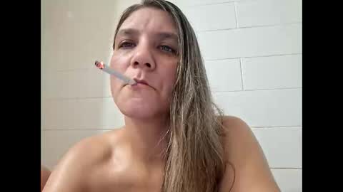Snapshot of valerierayne13 chatting on 06/07/26, 06:28 ValerieRayne online show from 06/07/26, 06:28
