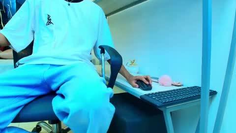 VALERIO  online show from 04/22/26, 02:58