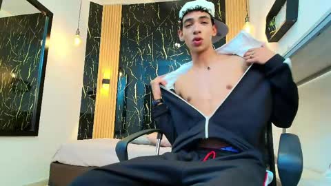 VALERIO  online show from 04/23/26, 02:13