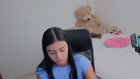 Juli C online show from 04/05/26, 12:52