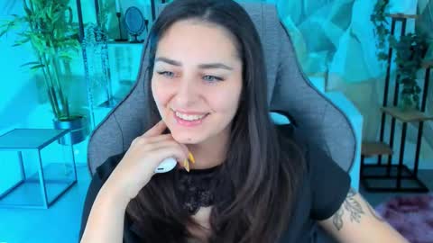 Valerie online show from 10/10/25, 02:49