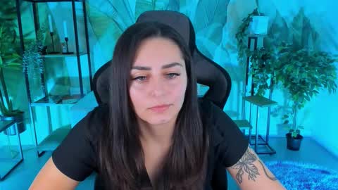 Valerie online show from 12/18/25, 02:56