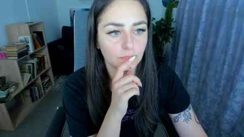 Valerie online show from 06/01/26, 09:49