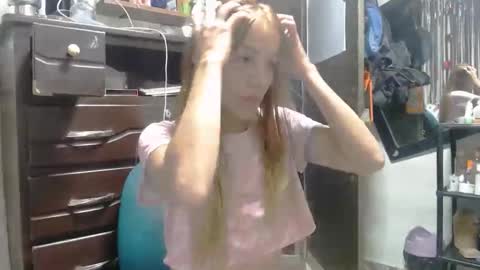 Snapshot of valerivegas chatting on 05/19/26, 12:38 valerivegas online show from 05/19/26, 12:38