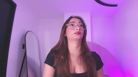 Snapshot of valery_97 chatting on 02/18/26, 03:02 Valeryn online show from 02/18/26, 03:02