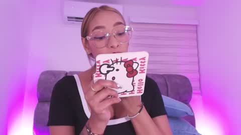 Snapshot of valery_97 chatting on 07/16/26, 03:01 Valeryn online show from 07/16/26, 03:01