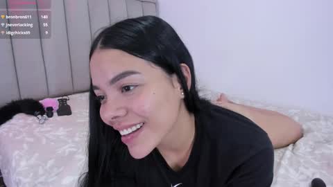 Snapshot of valery__nova chatting on 02/22/25, 09:15 Cris online show from 02/22/25, 09:15
