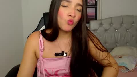 valeria online show from 04/21/26, 05:14