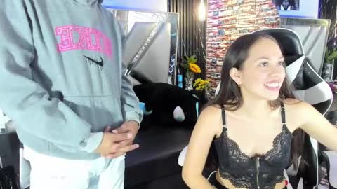 valery_and_dani online show from 01/26/25, 12:54