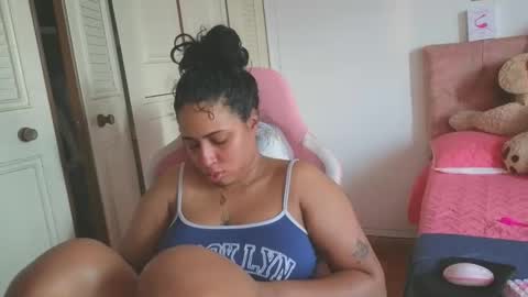 valery_lovex_ online show from 04/04/26, 11:40