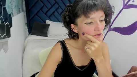 VALERY MORE online show from 09/29/25, 02:00